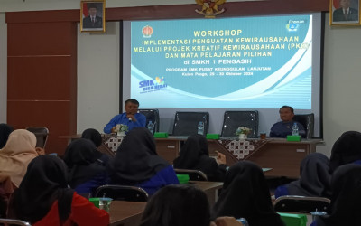 Kegiatan Senin, 29 Oktober 2024 : Workshop Implementasi Penguatan Kewirausahaan Melalui Projek Kreatif Kewirausahaan (PKK)