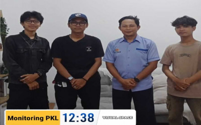 Monitoring Kegiatan PKL Program Keahlian Desain Komunikasi Visual SMK Negeri 1 Pengasih di Visual Space Yogyakarta Rabu, 20 November 2024