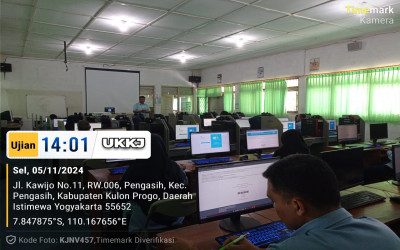 Kegiatan Selasa, 5 November 2024 : Mengajar 11DKV2 & Teknisi Sekolah Kegiatan UKKJ